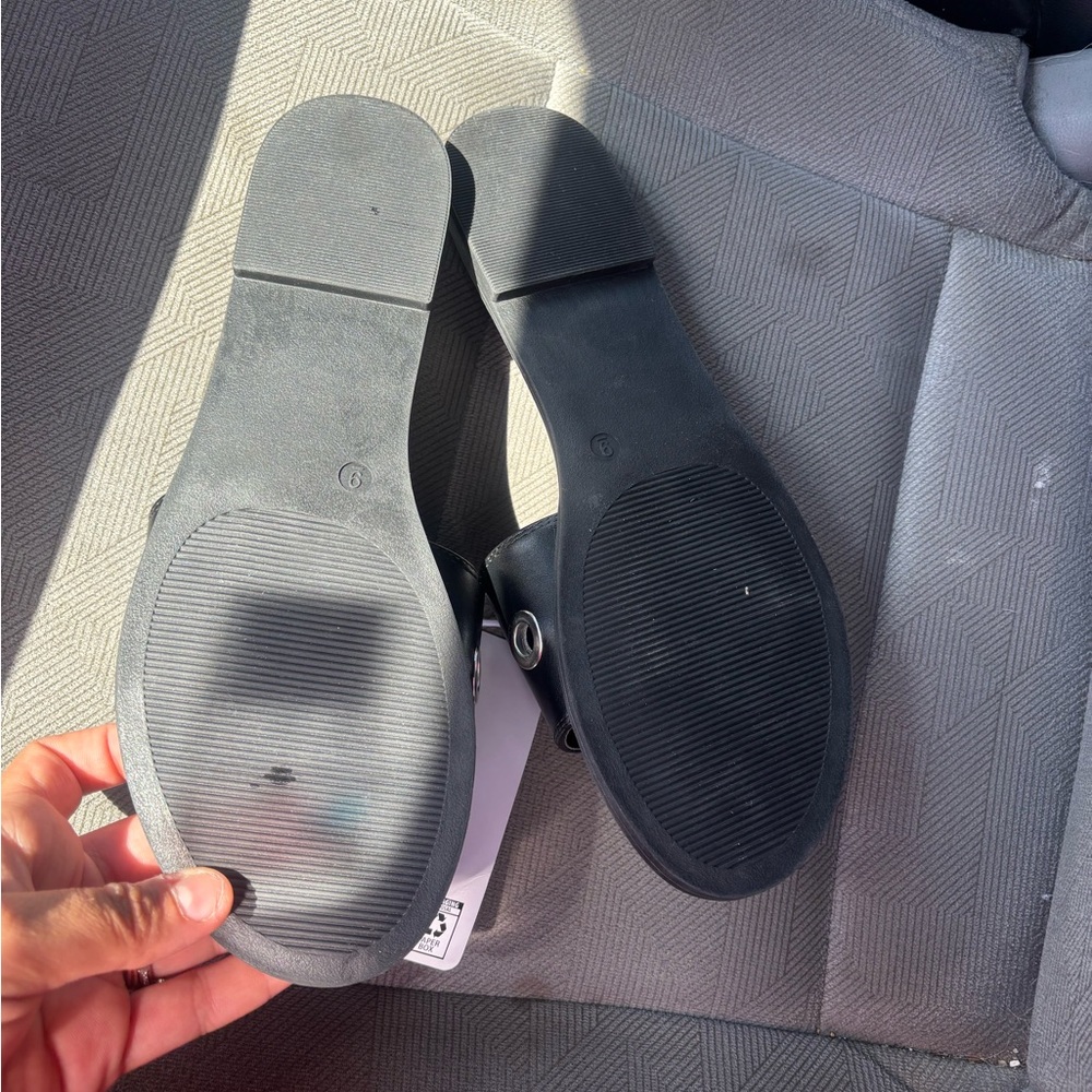 Serra Women's Slip On Black Shoes Size 9 - Picture 2 of 2